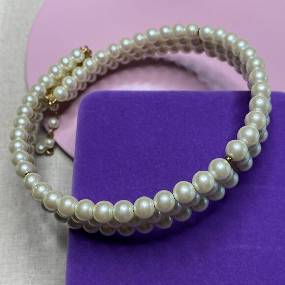 💛 Vintage Gold Plated Triple Strand Faux Pearl Choker Necklace - Picture 3 of 5
